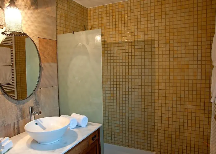 El Jardin De Vikera * San Andrés de Montejos